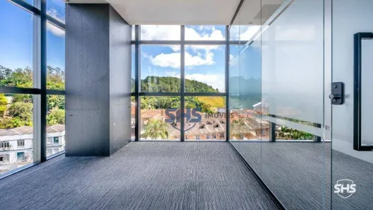 Sala Comercial para alugar, 105m² no Centro, Blumenau