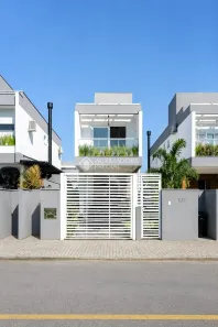 Casa com 3 Quartos à venda, 147m² no Campeche, Florianópolis