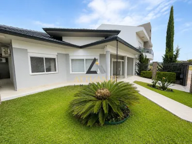 Casa com 3 Quartos à venda, 360m² no São Luiz, Caxias do Sul