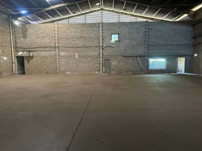 Galpão/Depósito/Armazém para alugar, 800m² no Pavuna, Rio de Janeiro