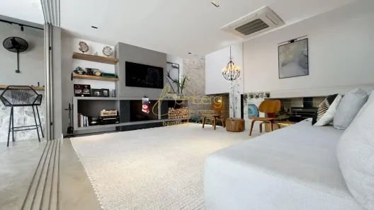 Casa com 3 Quartos à venda, 241m² no Jardim Marajoara, São Paulo