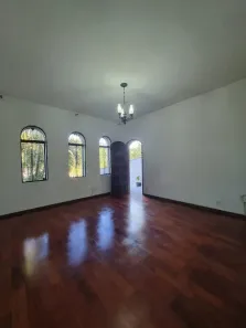 Sobrado com 2 Quartos à venda, 157m² no Roncon, Ribeirão Pires