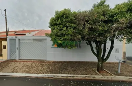 Casa com 3 Quartos à venda, 240m² no Alpes, Londrina