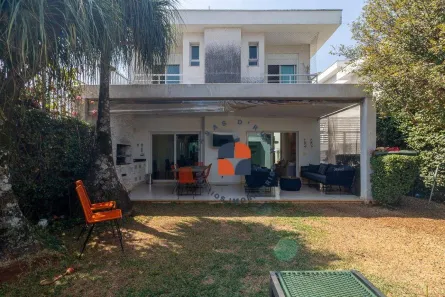 Casa de Condomínio com 3 Quartos à venda, 245m² no Alto de Pinheiros, São Paulo