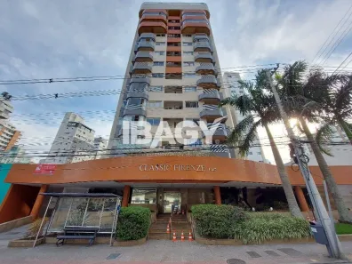 Apartamento com 2 Quartos para alugar, 65m² no Centro, Florianópolis