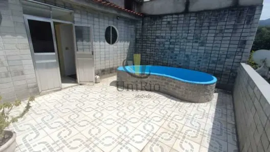 Casa com 3 Quartos à venda, 180m² no Bangu, Rio de Janeiro