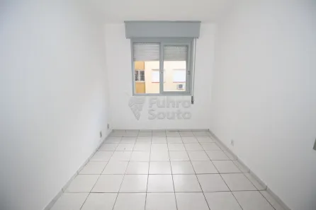 Apartamento com 1 Quarto para alugar, 10m² no Centro, Pelotas