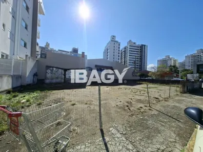 Lote/Terreno para alugar, 305m² no Trindade, Florianópolis