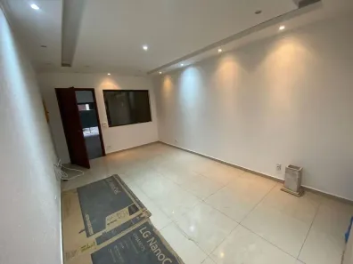 Sobrado com 2 Quartos para alugar, 120m² no Vila Romero, São Paulo