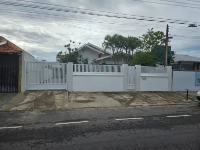 Casa com 3 Quartos à venda, 220m² no Parque Califórnia, Campos dos Goytacazes