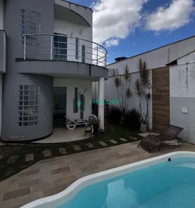 Casa com 4 Quartos à venda, 190m² no Sapucaia II, Contagem