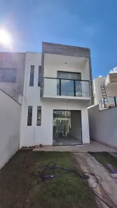 Casa com 3 Quartos para alugar, 100m² no , Sarzedo