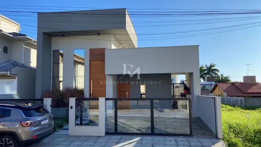 Casa com 3 Quartos à venda, 200m² no Pedra Branca, Palhoça