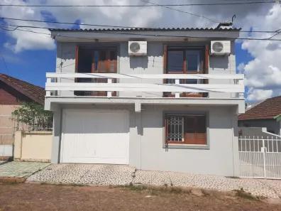 Casa com 3 Quartos à venda, 140m² no Popular, Bagé
