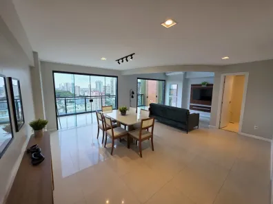 Apartamento com 2 Quartos para alugar, 141m² no Nazaré, Belém