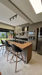 Sobrado com 3 Quartos à venda, 224m² no Jardim Ypê, Paulínia