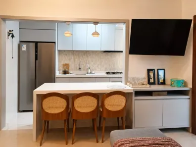 Apartamento com 2 Quartos para alugar, 60m² no Menino Deus, Porto Alegre