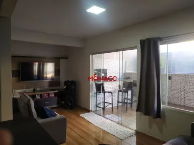 Sobrado com 2 Quartos à venda, 280m² no Conjunto Habitacional Collor de Melo, Cambé