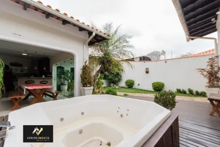 Casa com 4 Quartos para alugar, 400m² no Vila Assunção, Santo André