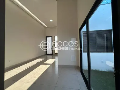 Casa com 3 Quartos à venda, 93m² no Novo Mundo, Uberlândia