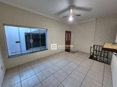Casa com 3 Quartos para alugar, 160m² no Castelinho, Piracicaba