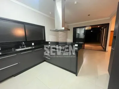 Casa de Condomínio com 3 Quartos para alugar, 190m² no Morada das Flores, Piratininga