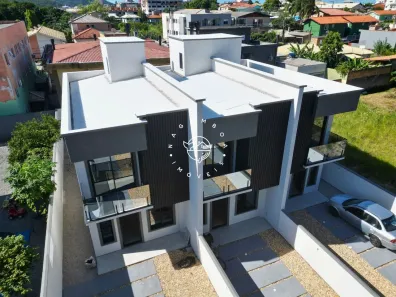 Sobrado com 2 Quartos à venda, 86m² no Ingleses do Rio Vermelho, Florianópolis