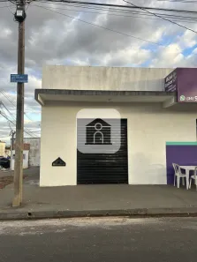 Ponto Comercial para alugar, 45m² no Jardim Holanda, Uberlândia