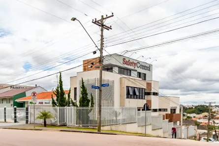 Prédio Comercial para alugar, 502m² no Lindóia, Curitiba