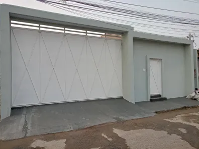 Casa com 3 Quartos para alugar, 209m² no Centro-Sul, Cuiabá