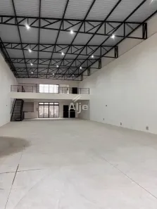 Imóvel Comercial para alugar, 500m² no Banzato, Marília