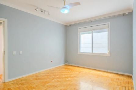 Apartamento com 2 Quartos à venda, 75m² no Menino Deus, Porto Alegre