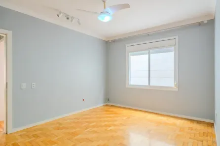 Apartamento com 2 Quartos à venda, 75m² no Menino Deus, Porto Alegre