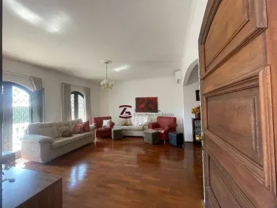 Casa com 4 Quartos à venda, 330m² no Vila Pacífico, Bauru