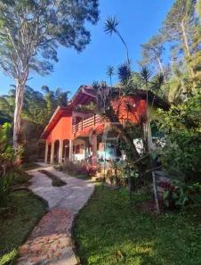 Casa com 4 Quartos para alugar, 197m² no Caraguatá, Mairiporã