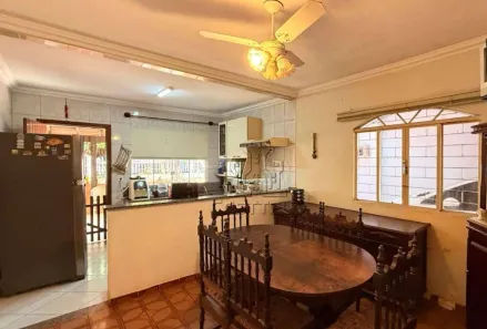 Casa com 3 Quartos à venda, 169m² no Cafezal, Londrina