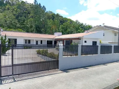 Casa com 3 Quartos à venda, 180m² no Centro, Guabiruba