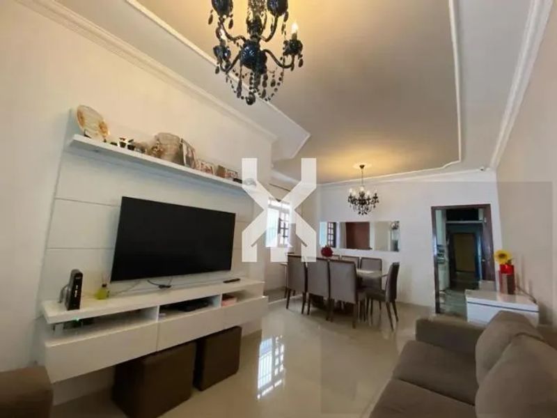Casa com 4 quartos — Dona Clara, Belo Horizonte