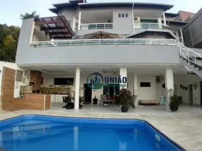 Casa de Condomínio com 6 Quartos à venda, 540m² no Charitas, Niterói