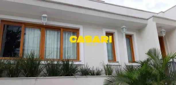 Sobrado com 4 Quartos à venda, 350m² no Campestre, Santo André