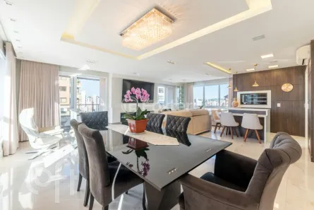 Apartamento com 3 Quartos à venda, 180m² no Mont Serrat, Porto Alegre