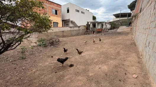 Lote/Terreno à venda, 360m² no Niterói, Betim