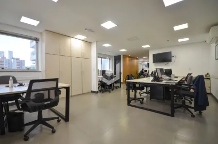 Sala Comercial à venda, 204m² no Santo Amaro, São Paulo