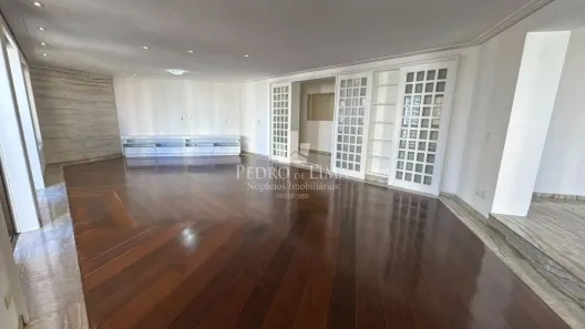 Apartamento com 4 Quartos para alugar, 298m² no Vila Regente Feijó, São Paulo
