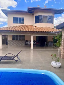 Casa de Condomínio com 3 Quartos à venda, 260m² no Loteamento Portal do Sol I, Goiânia