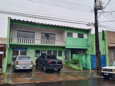 Casa com 4 Quartos à venda, 570m² no Centro, Londrina