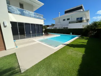 Casa de Condomínio com 5 Quartos para venda ou aluguel, 800m² no Jurerê Internacional, Florianópolis