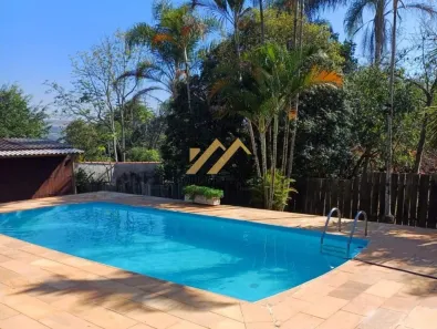 Fazenda/Sítio com 5 Quartos à venda, 3000m² no Elias Fausto, Elias Fausto