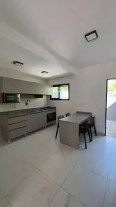 Casa de Condomínio com 2 Quartos para alugar, 80m² no Granja Viana II, Cotia