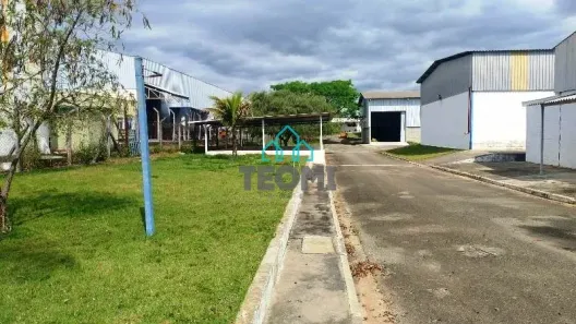 Galpão/Depósito/Armazém com 10 Quartos à venda, 10000m² no Piracangaguá, Taubaté
